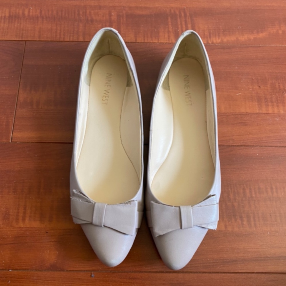 Nine West Bow Point Toe Flats